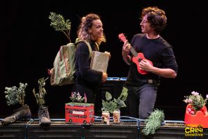 02 Foto Spettacolo Infanzia Tema Ecologia Spettacoli Teatrali Collettivo Crisi Collettiva Bologna Compagnia Teatro Scuole