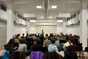 07 Rassegna Robe Da Matti Spettacolo Teatrale Autentica Collettivo Crisi Collettiva