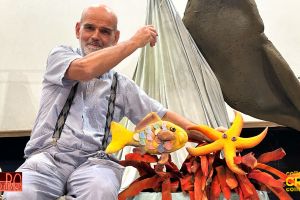 09 Spettacolo Infanzia Tema Acqua Storia Spettacoli Teatrali Collettivo Crisi Collettiva Compagnia Teatro Bambini Zaro Teatro Scivolando Onde