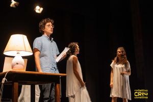 11 Foto Spettacolo Autentica Donne Conspevolezza Introspezione Spettacoli Teatrali Collettivo Crisi Collettiva Bologna Compagnia Teatro.jpg