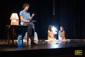 26 Foto Spettacolo Autentica Donne Conspevolezza Introspezione Spettacoli Teatrali Collettivo Crisi Collettiva Bologna Compagnia Teatro.jpg