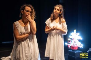 27 Foto Spettacolo Autentica Donne Conspevolezza Introspezione Spettacoli Teatrali Collettivo Crisi Collettiva Bologna Compagnia Teatro.jpg