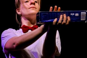 30 Foto Spettacolo Pinocchio Mangia Spaghetti Alla Bolognese Spettacoli Teatrali Collettivo Crisi Collettiva Bologna Compagnia Teatro Verticale